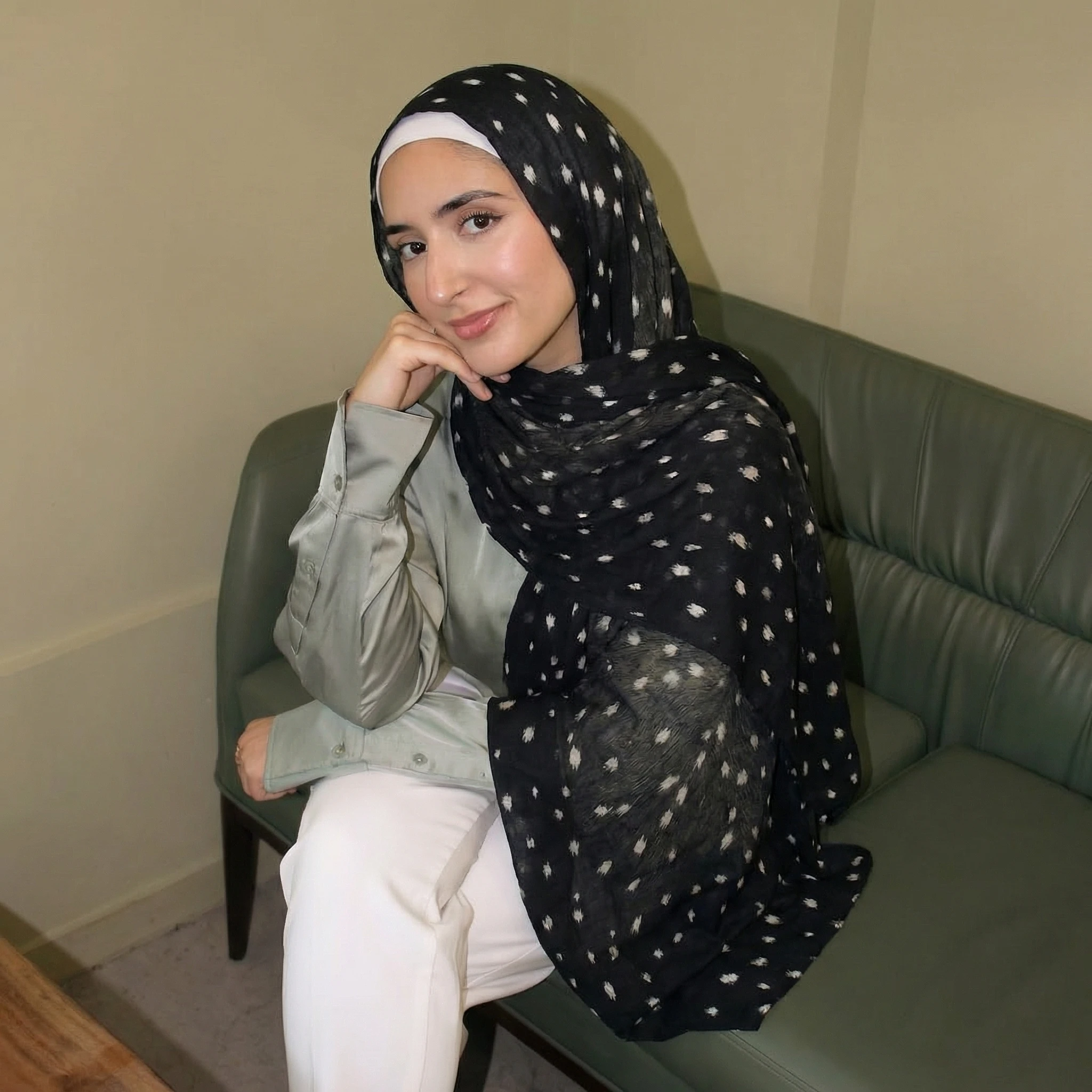 Deer Spot Print Muslim Hijab Scarf Soft Lightweight Bandana Headscarf Wrap Islamic Prayer Shawl Daily Neck Scarf Accessory