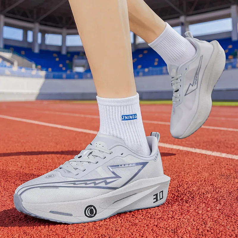 Men's Casual Sports Shoes, Soft-Soled Road Running Shoes, Lightweight, Breathable, Non-Slip, Wear-Resistant, Trendy and Versatile Daily Jogging Sneakers