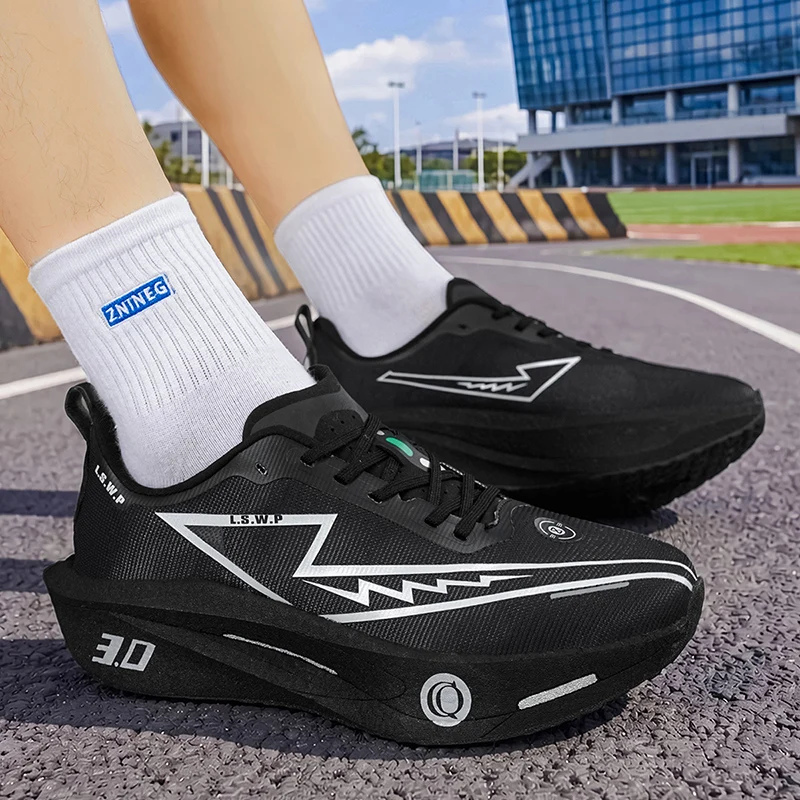 Men's Casual Sports Shoes, Soft-Soled Road Running Shoes, Lightweight, Breathable, Non-Slip, Wear-Resistant, Trendy and Versatile Daily Jogging Sneakers