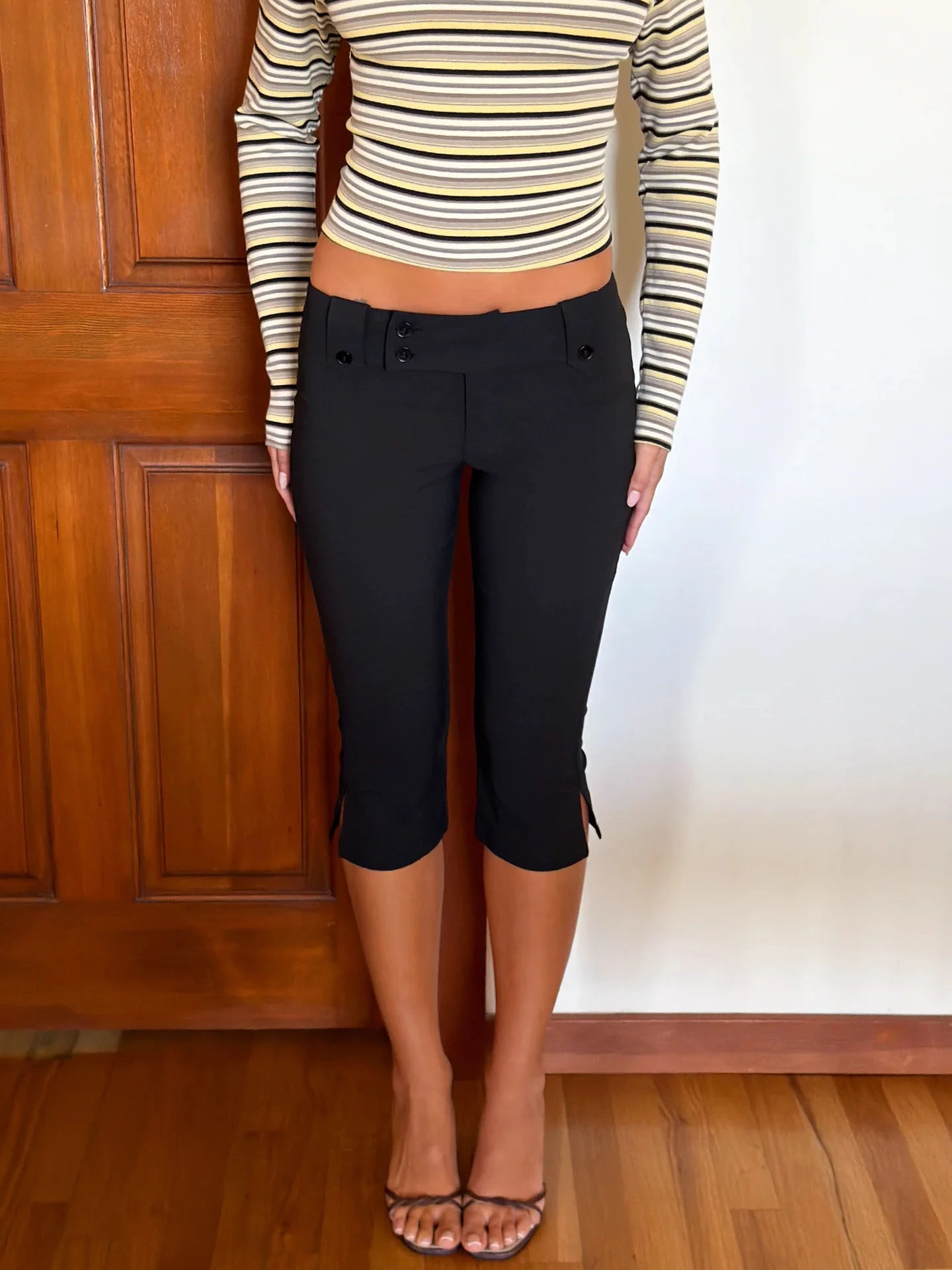 Tg Retro Low-Waist Black Cropped Pants, Slimming and Versatile Black Split-Crotch Casual Pants for Work, Hip-Hugging Black Suit Cropped Pants with Side Slits, Low-Waist Slim-Fit Capri Cropped Pants