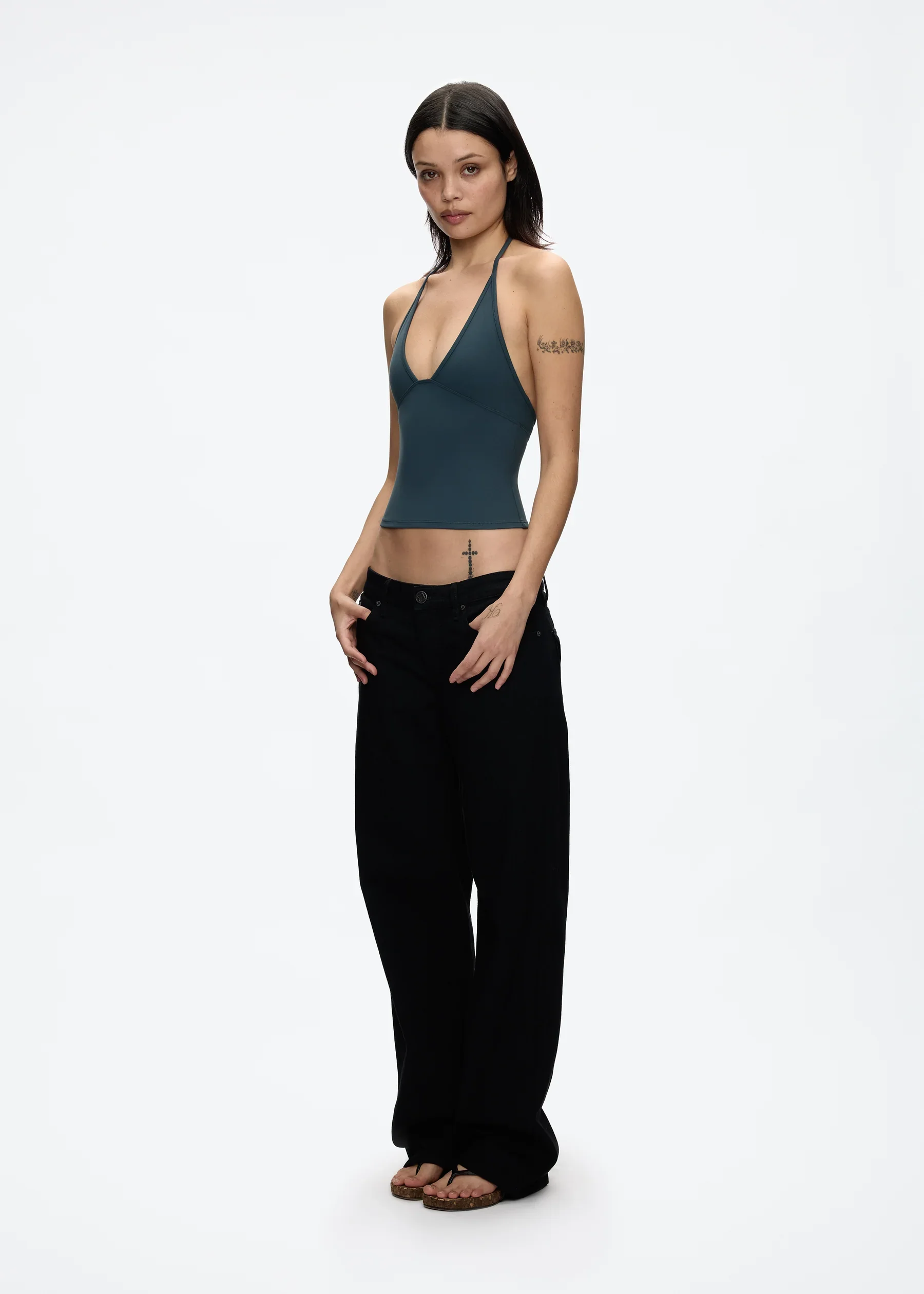 Tank Deep V Halter Neck Camisole, Slim Fit Short Crop Top, Tight-Fitting Waist-Cinching Backless Tank Top, Versatile Outerwear Solid Color Base Shirt