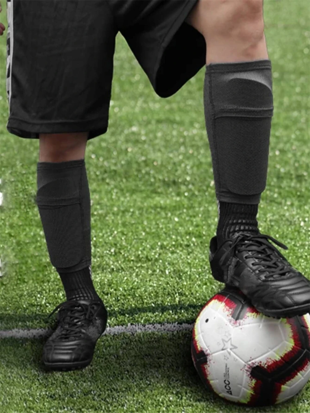 Soccer Shin Guards Football Protectors Pads Adult Kids Shinguards Light Sock Insert Board Boy Training Legging Protective Gear