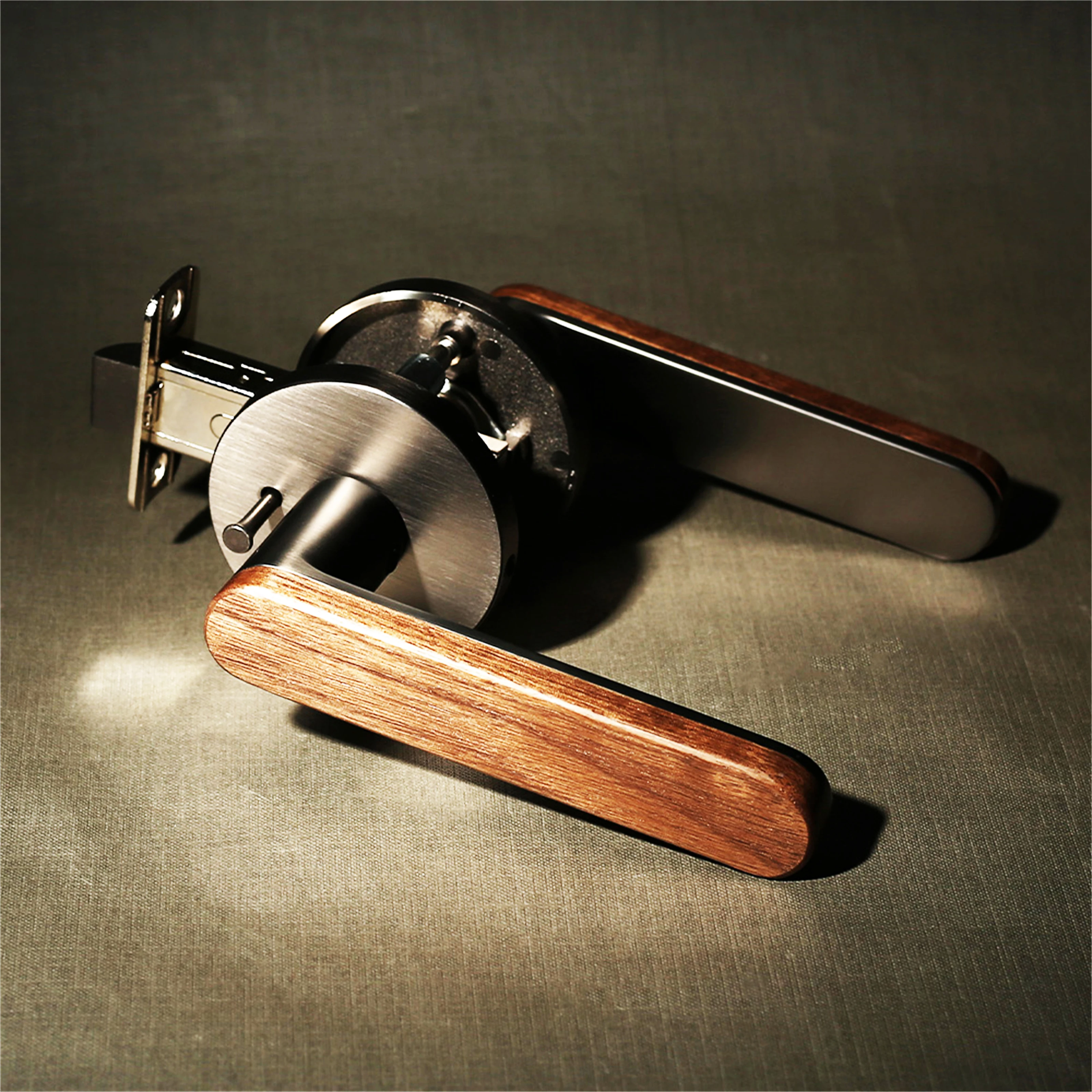 Viladepot Privacy Door Handle Keyless Reversible Door Lock Hardware Door Lever Bedroom Bathroom Left&Right Door Knob