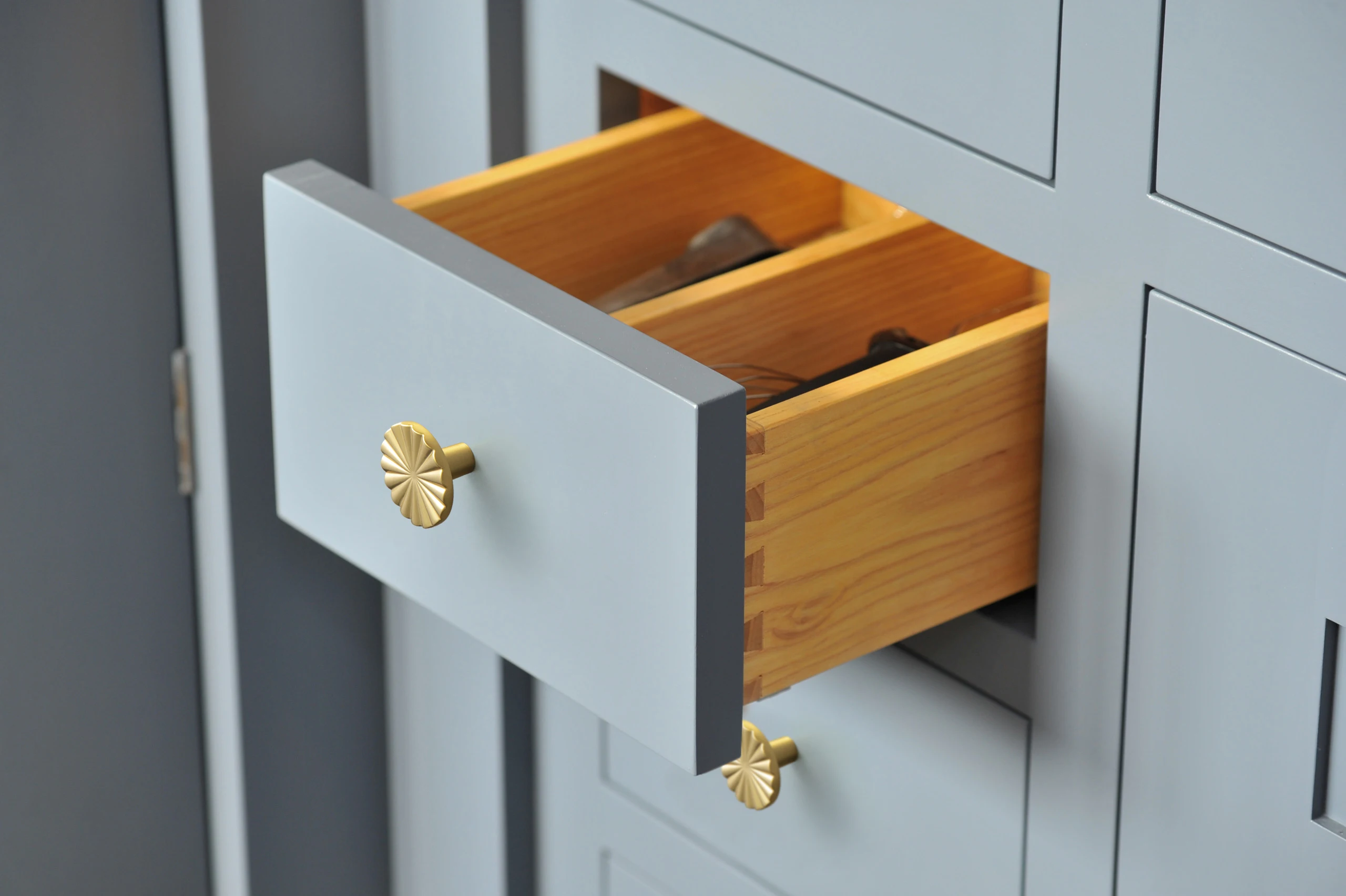 Goo-Ki Modern 3''Hole Centers Brushed Brass Cabinet Pulls,Accessible Luxury Zinc Alloy Din Cup Cabinet Pulls with Mordern Style