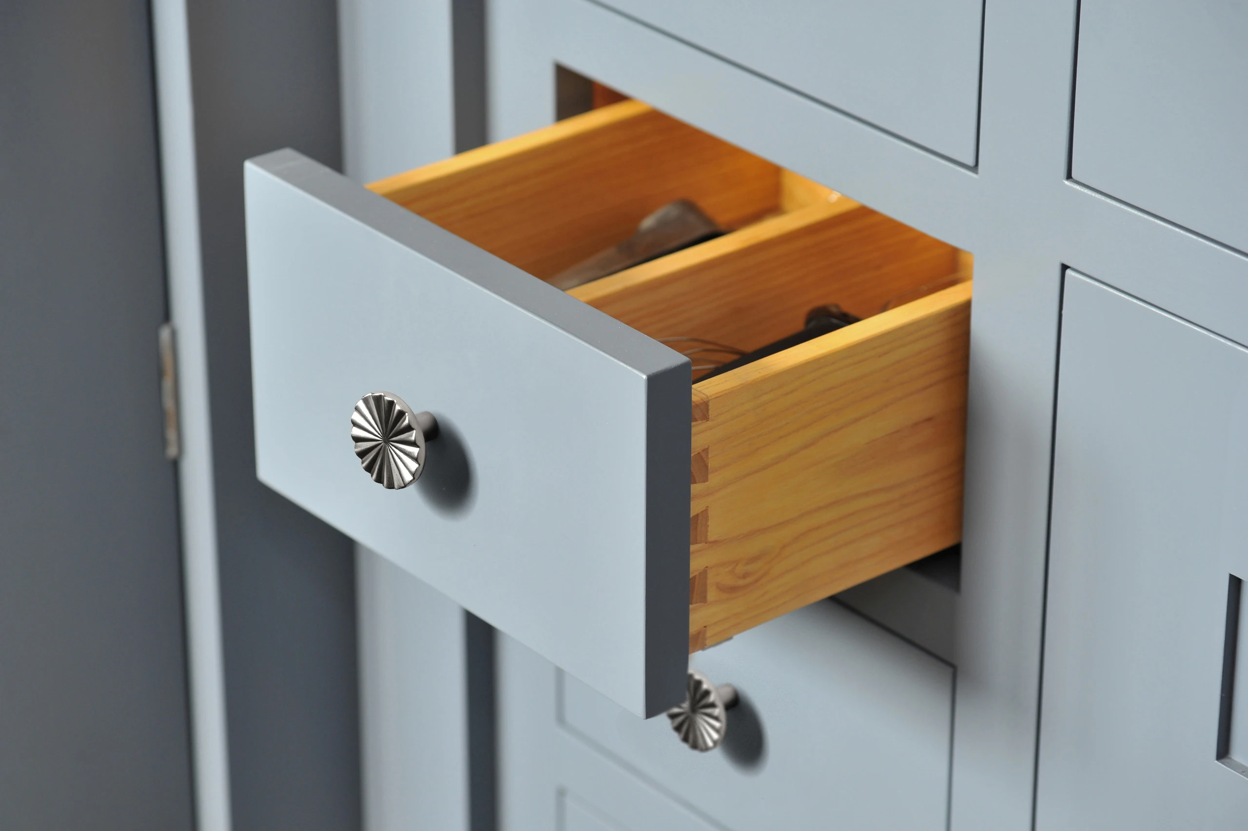 Goo-Ki Modern 3''Hole Centers Brushed Brass Cabinet Pulls,Accessible Luxury Zinc Alloy Din Cup Cabinet Pulls with Mordern Style