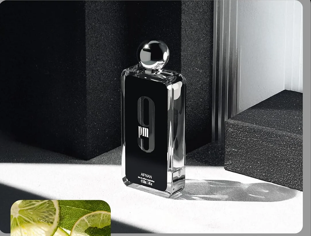 Afnan 9pm Night Men's perfume creates a mysterious and charming night atmosphere with a deep wooden tone. It is cold, gentle and sexy, lasting, and suitable for dating, parties and other night scenes