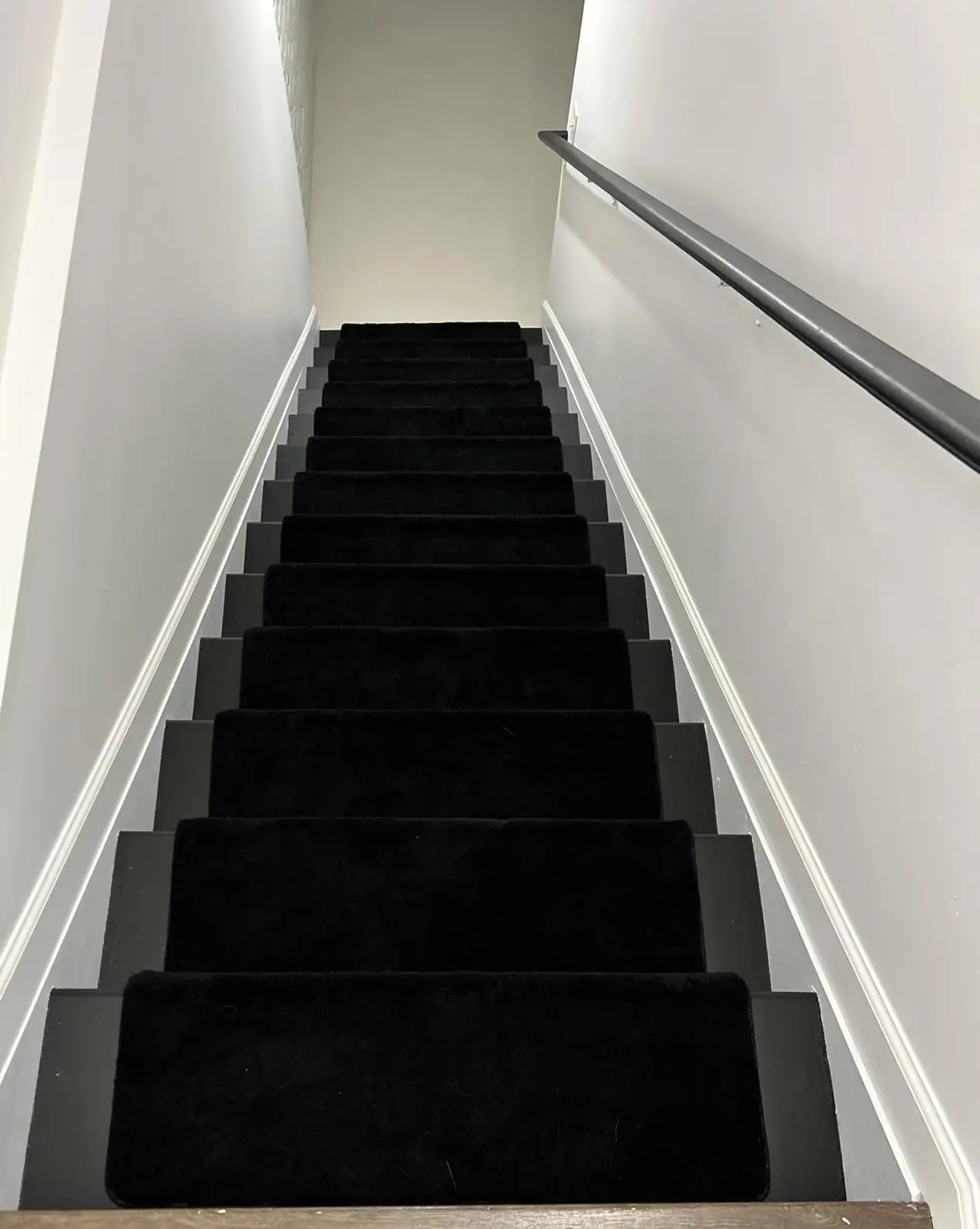 Bullnose Non-Slip Stair Treads -Ultra Plush- Washable Self-Adhesive Carpet Mats, Safety for Elderly & Pets, Peel & Stick Decor