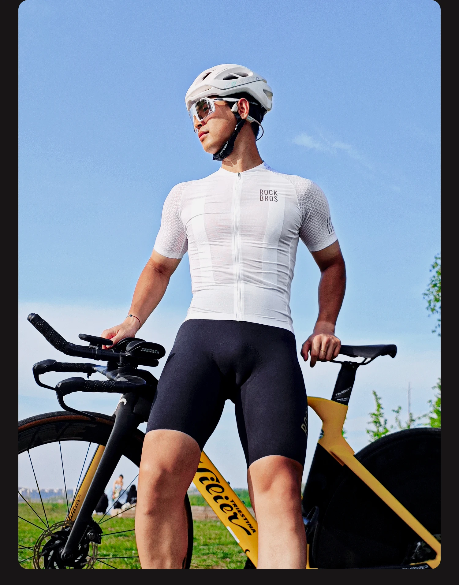 ROCKBROS Summer Cycling Short Sleeve Jersey Lightweight Quick Dry Breathable Sunscreen Jersey High Elastic Men Cycling Clothing