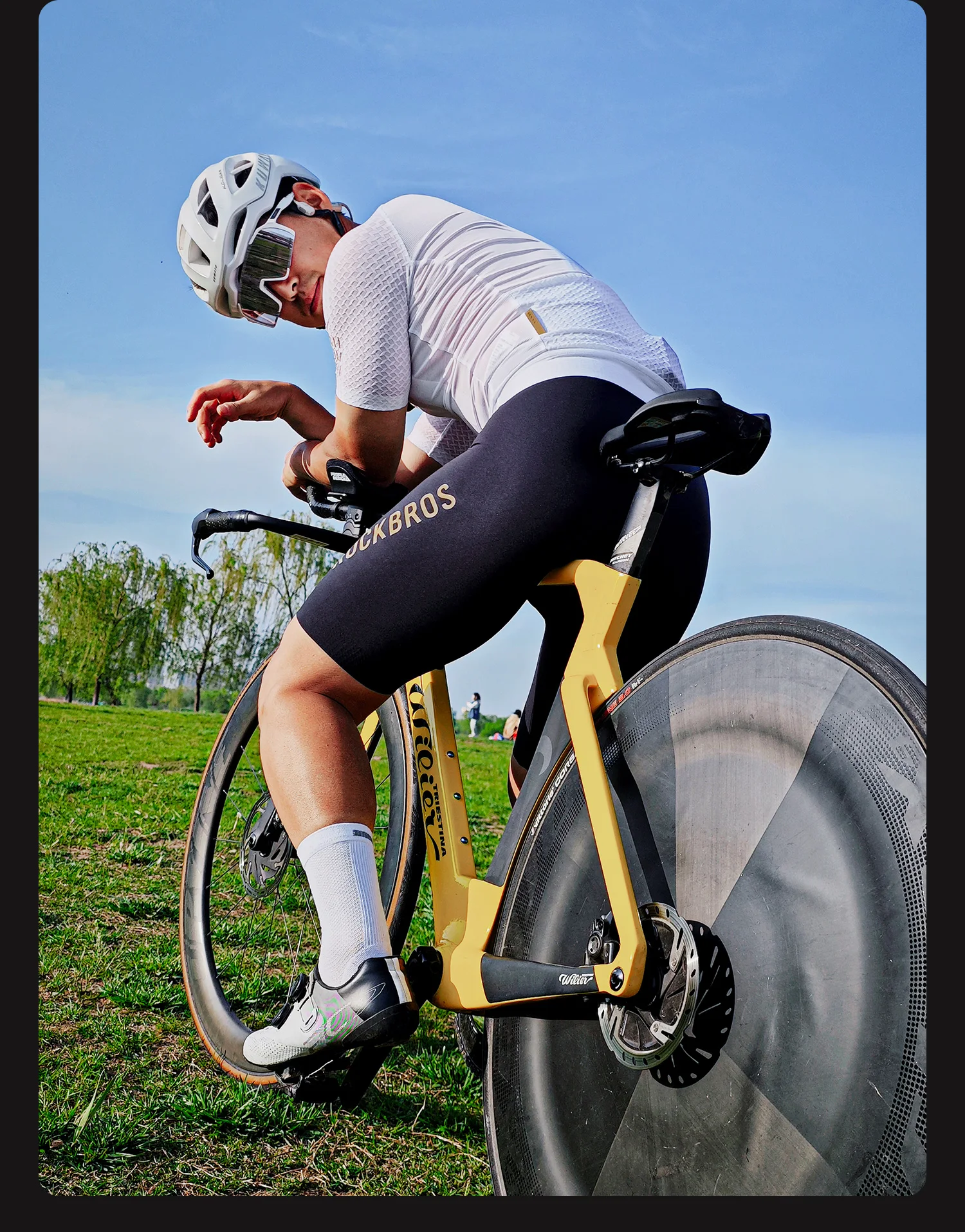 ROCKBROS Summer Cycling Short Sleeve Jersey Lightweight Quick Dry Breathable Sunscreen Jersey High Elastic Men Cycling Clothing