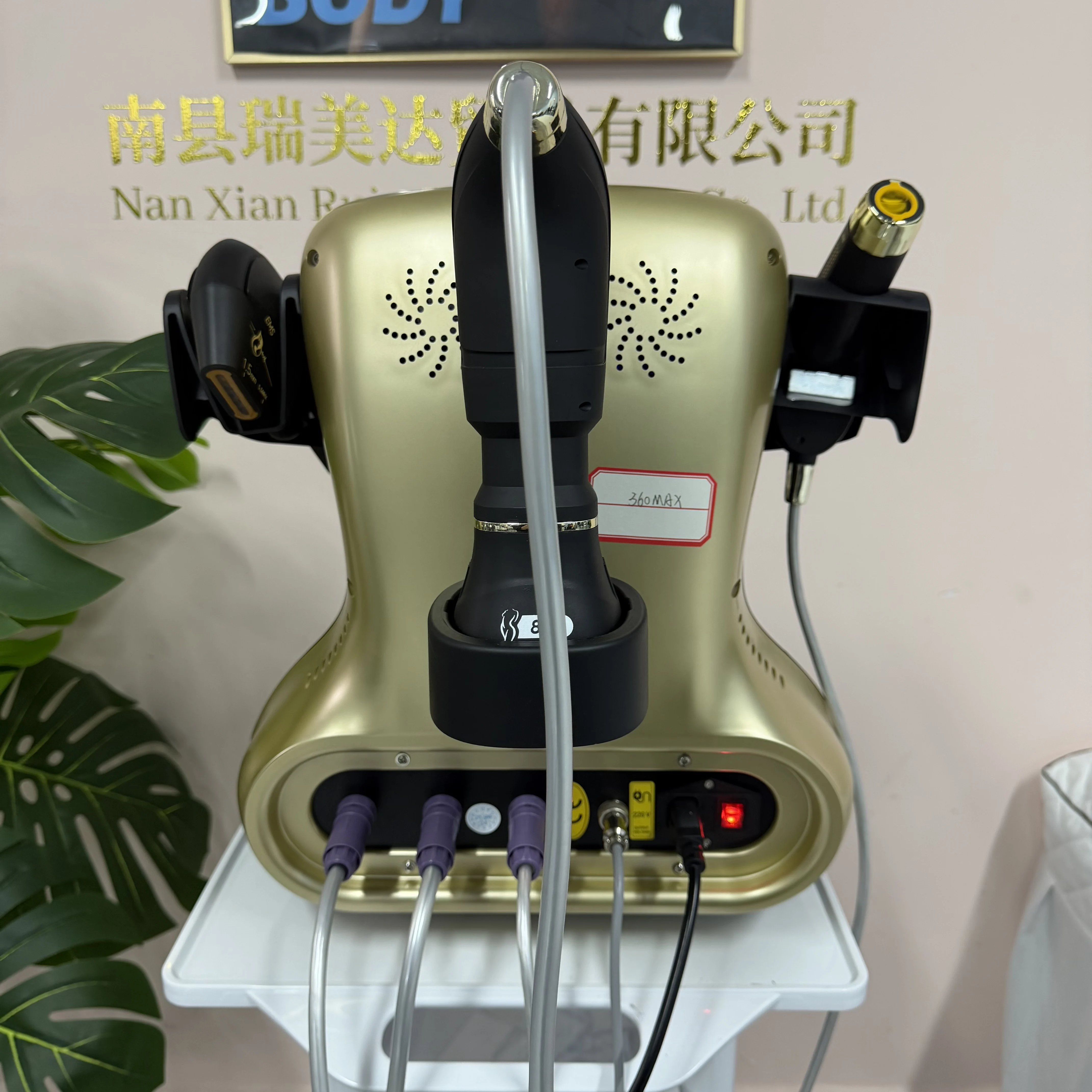 New 25D 360MAX Beauty Machine for Facial Lifting, Skin Tightening and Body Slimming Latest Salon Equipment