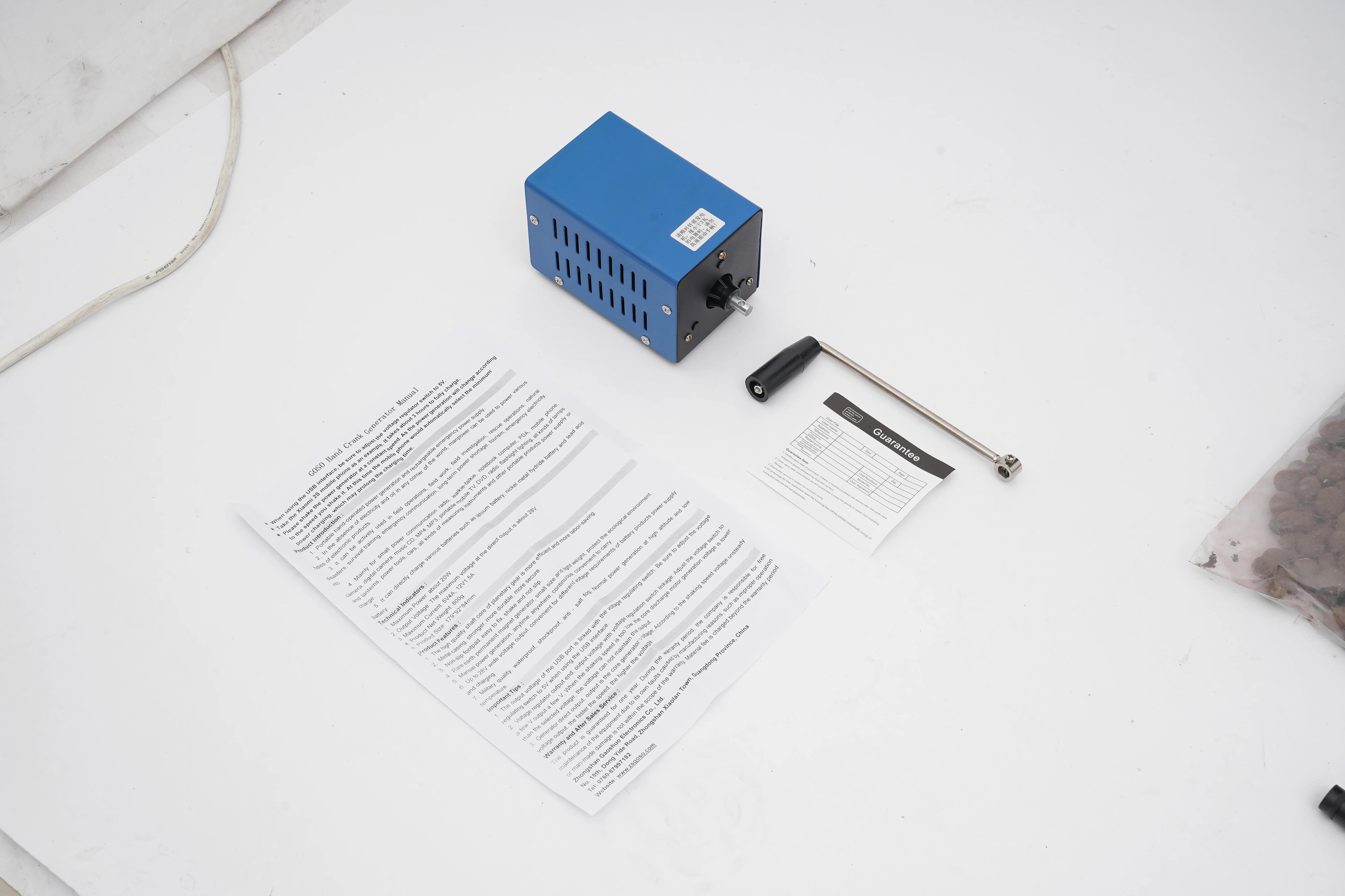 Hand Crank Generator 20W Portable Emergency Power Bank with 5V USB Output for Outdoor Survival Camping Travel Phone Charger