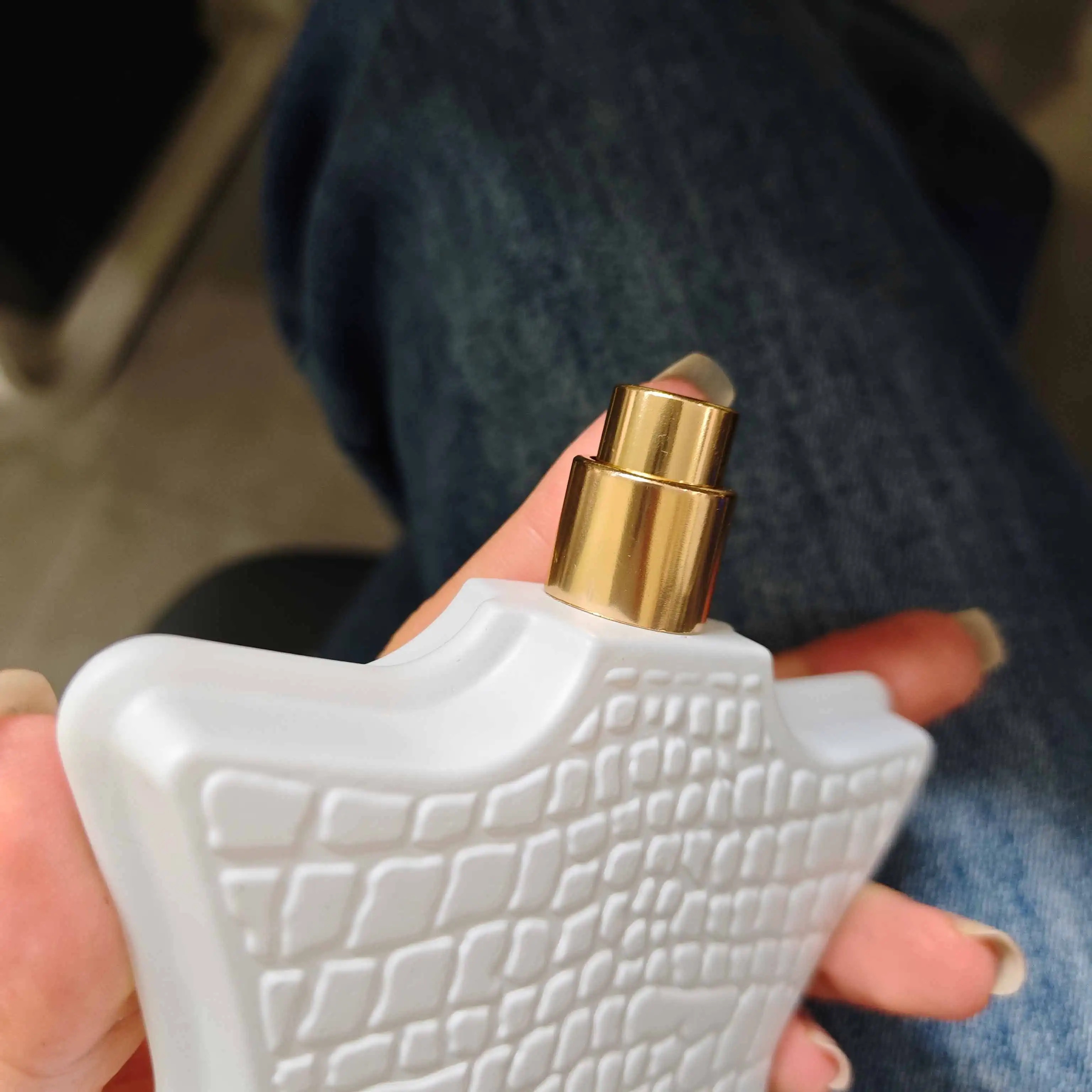 TriBeCa white white, versatile, milk scented perfume, cocoa, hazelnut, caramel, delicious, woody fragrance, high grade, neutral fragrance for the minority, suitable for the whole scene of commuting, dating and gathering, the first choice for gift giving