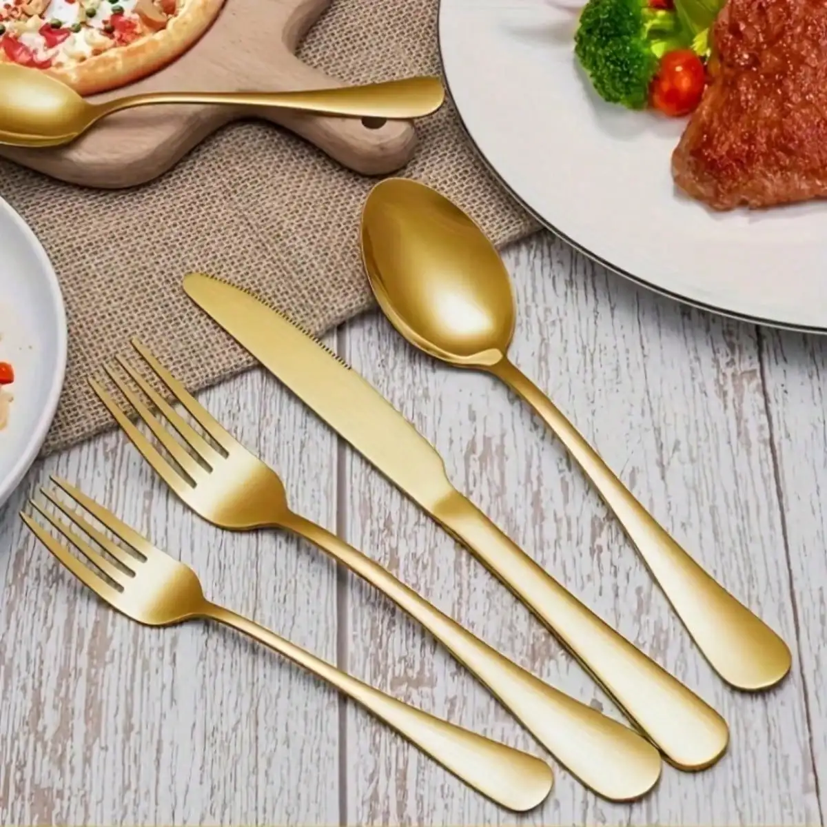 30/60-Piece Luxury Golden Flatware Set, Stainless Steel Cutlery For 6, Includes Dinner Spoons, Teaspoons, Dinner Forks, Salad Forks, Dinner Knives, Ideal For Home, Restaurant, Parties & Weddings