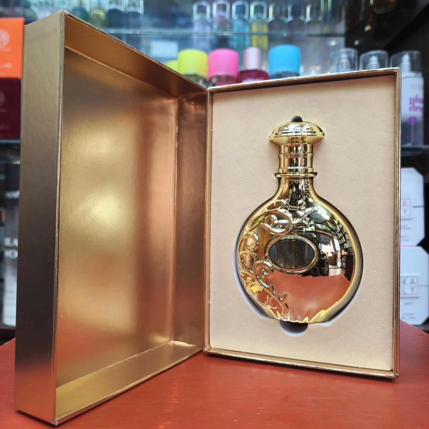 Eau de Parfum, unisex fragrance, containing vanilla and jasmine, 100ml