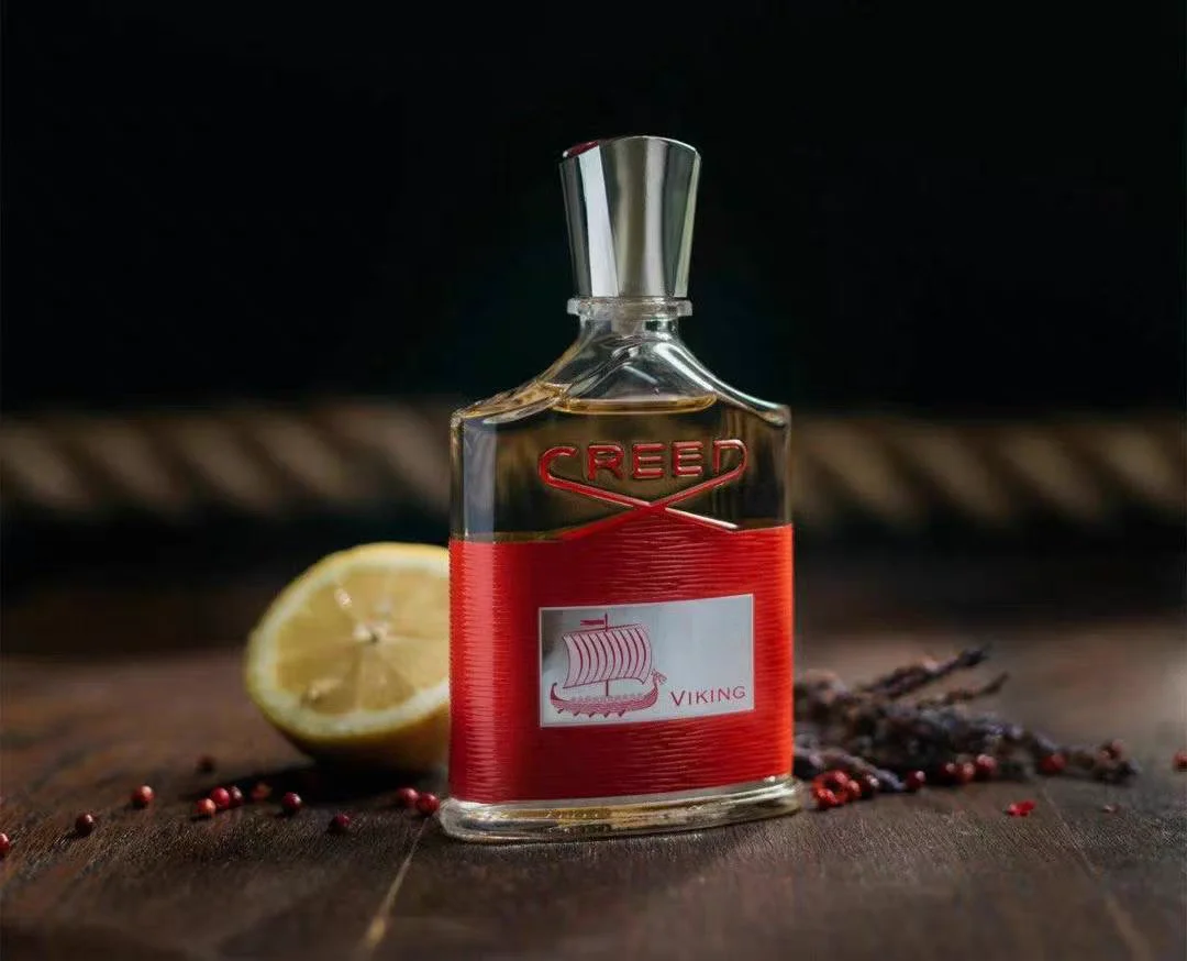 CREED perfume of Viking Sea has a strange wooden fragrance. Sandalwood, vetiver and patchouli are warm and profound. Suitable for autumn and winter, men's use is super personalized