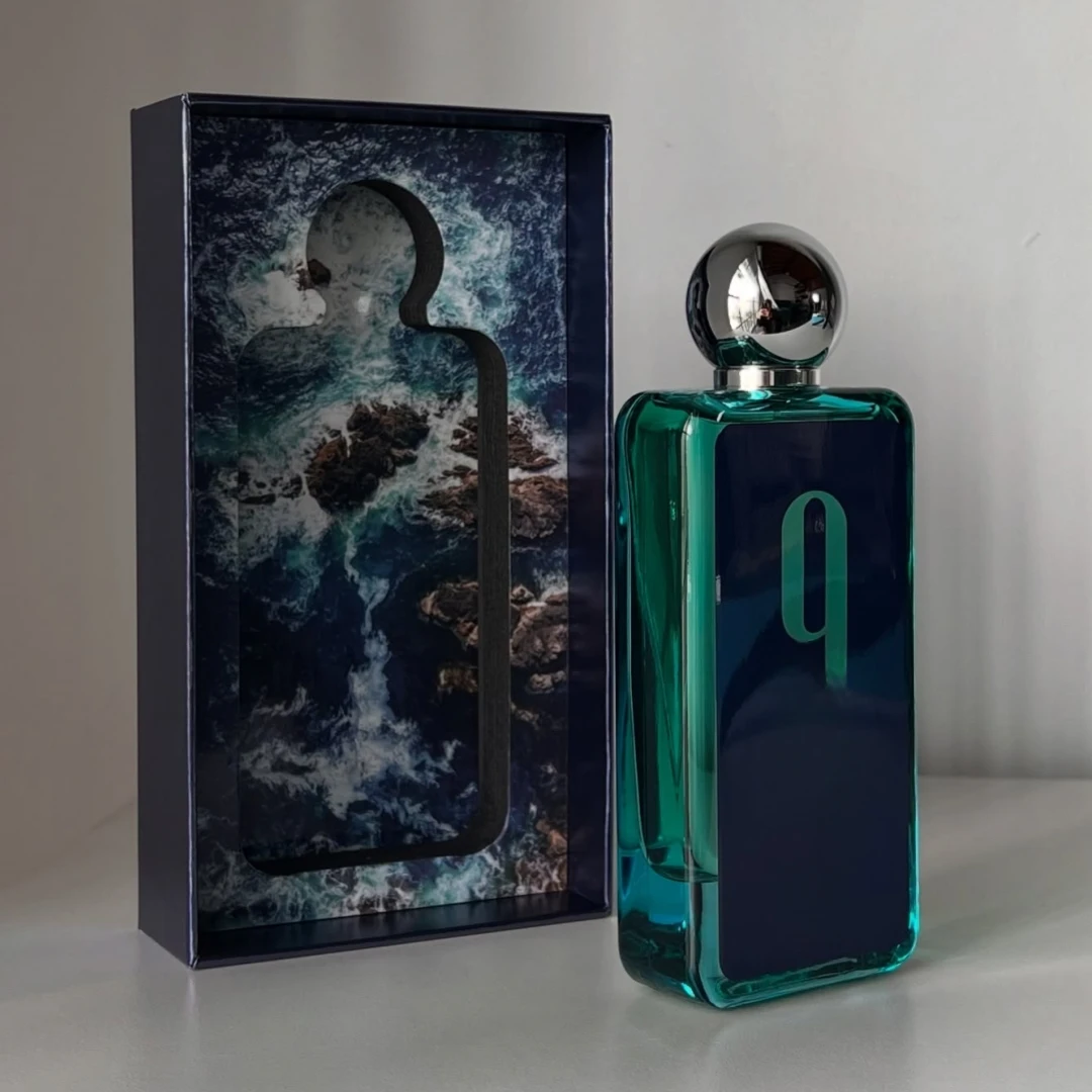 Unisex fragrance—long-lasting scent, blending notes of lavender, cinnamon, fresh accords, spices, amber, and vanilla; 100ml.