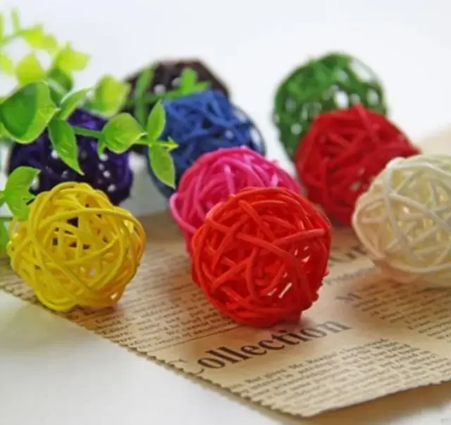 10pcs Primary Color Sepak Takraw Parrot Chewing Toy Ball Pet Bird Foot Scratching Toy Pet Chewing Toy Sepak Takraw
