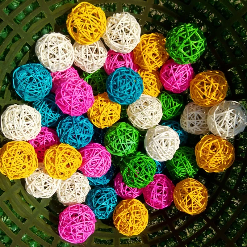 10pcs Primary Color Sepak Takraw Parrot Chewing Toy Ball Pet Bird Foot Scratching Toy Pet Chewing Toy Sepak Takraw