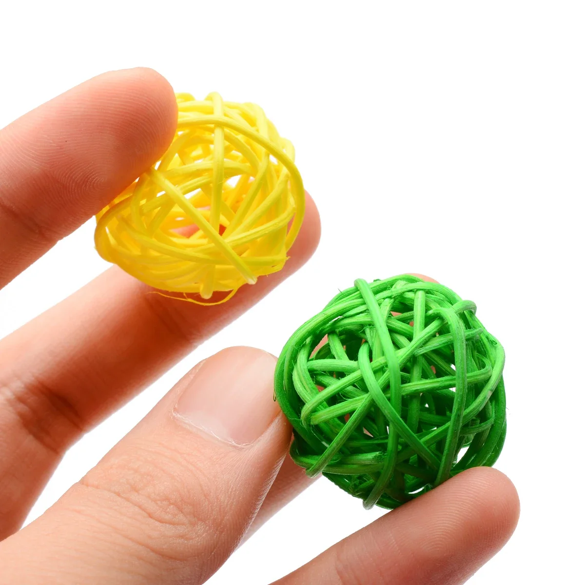 10pcs Primary Color Sepak Takraw Parrot Chewing Toy Ball Pet Bird Foot Scratching Toy Pet Chewing Toy Sepak Takraw