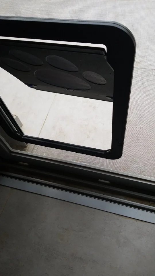 Pet Door New Safe Lockable Magnetic Screen Outdoor Dogs Cats Window Gate House Enter Freely Fashion Pretty Garden Easy Install