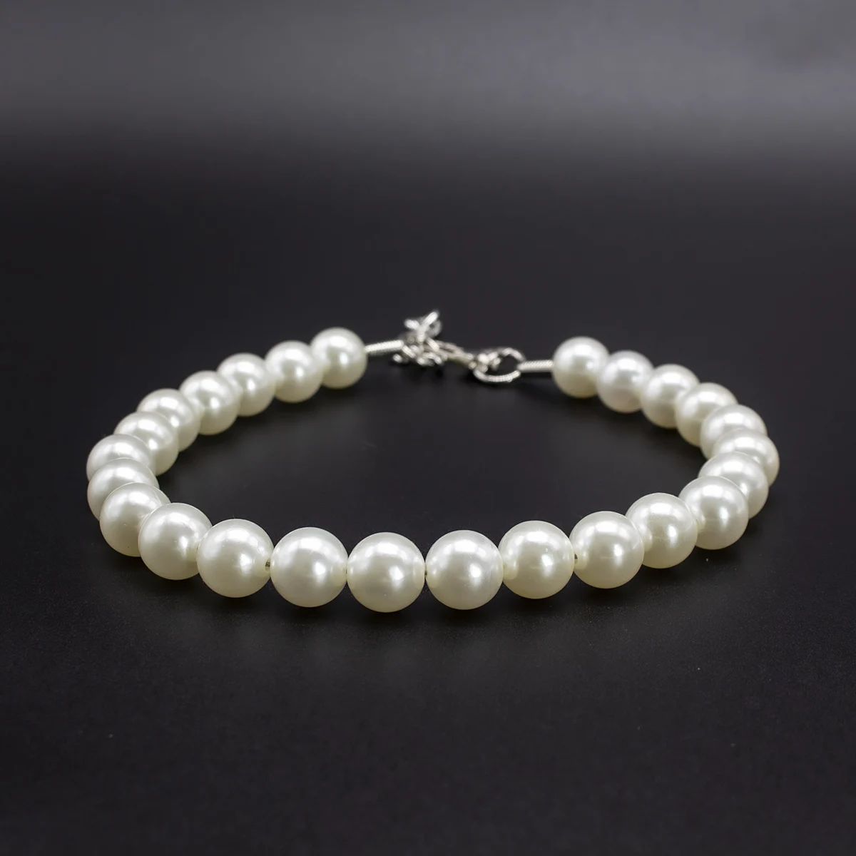 Luxury Dog Pearl Necklace Jewelry Accessories with Stainless Steel Wire, Adjustable Elegant Pet Pearl Collar for Medium Large D