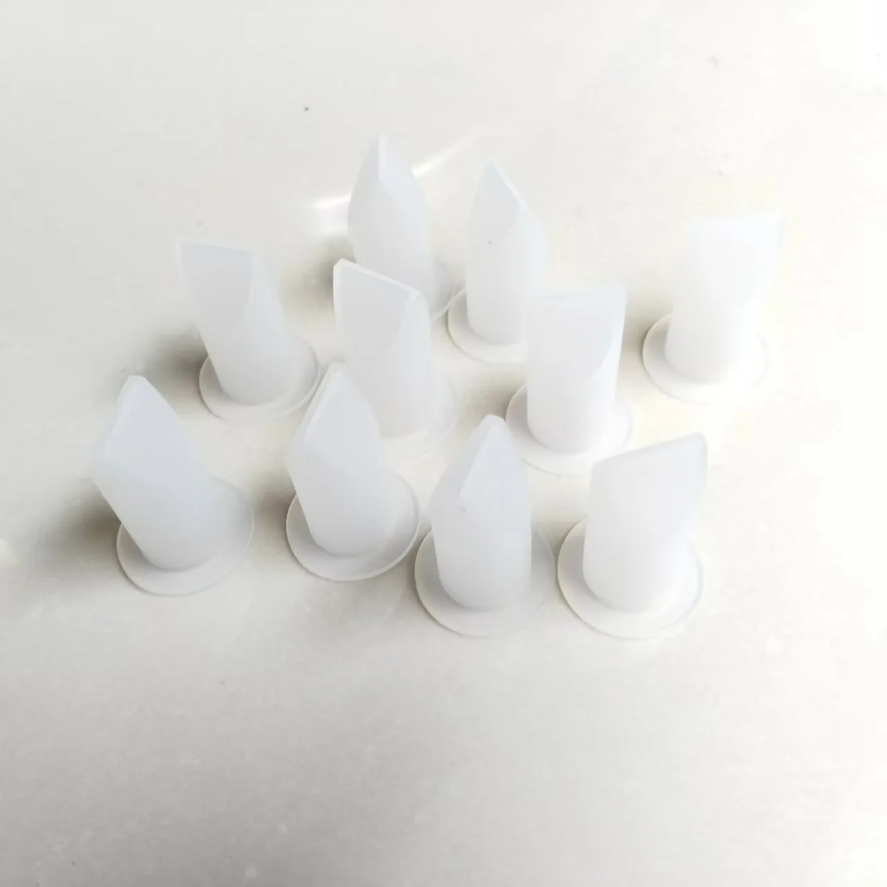 10 pieces 30 x 17 x 43mm Silicone Duckbill Valve One-way Check Valve for Liquid and Gas Backflow Prevent