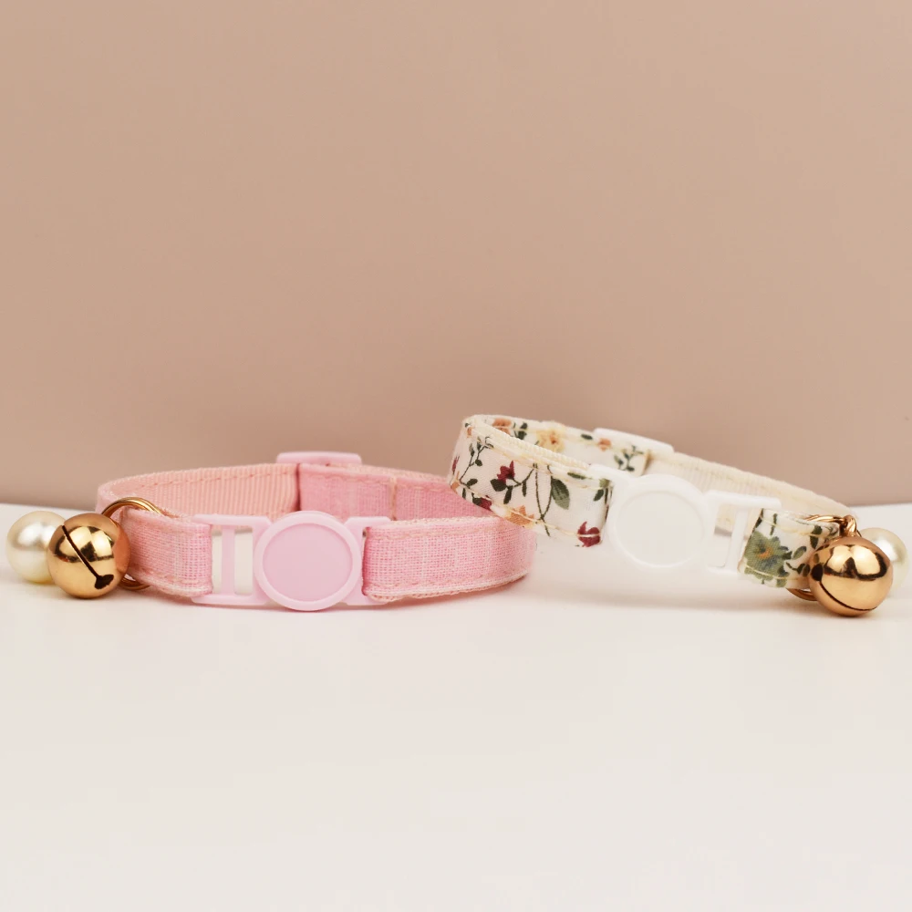 Adjustable Cat Collars with Bowknot Pet Safety Prevents Choking Comfortable And Stylish for Cats