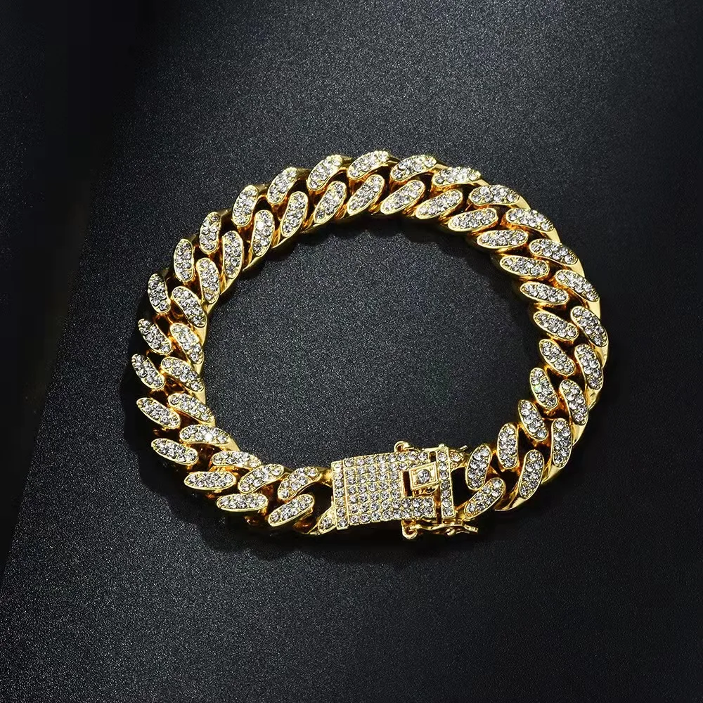 Luxury Designer Dog Collar Bling Diamond Pet Chain for Small Medium Large Dogs Cat Puppy Gold Necklace Jewelry Dog Accessories