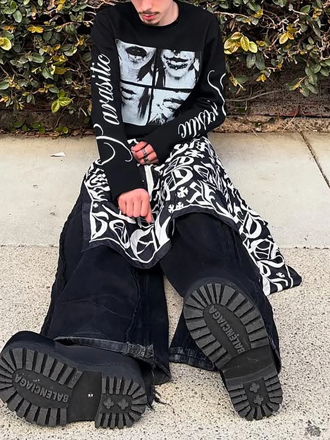Dark Style Street Punk Unisex Long Sleeved Shirt with Retro Millennium Print T-Shirt
