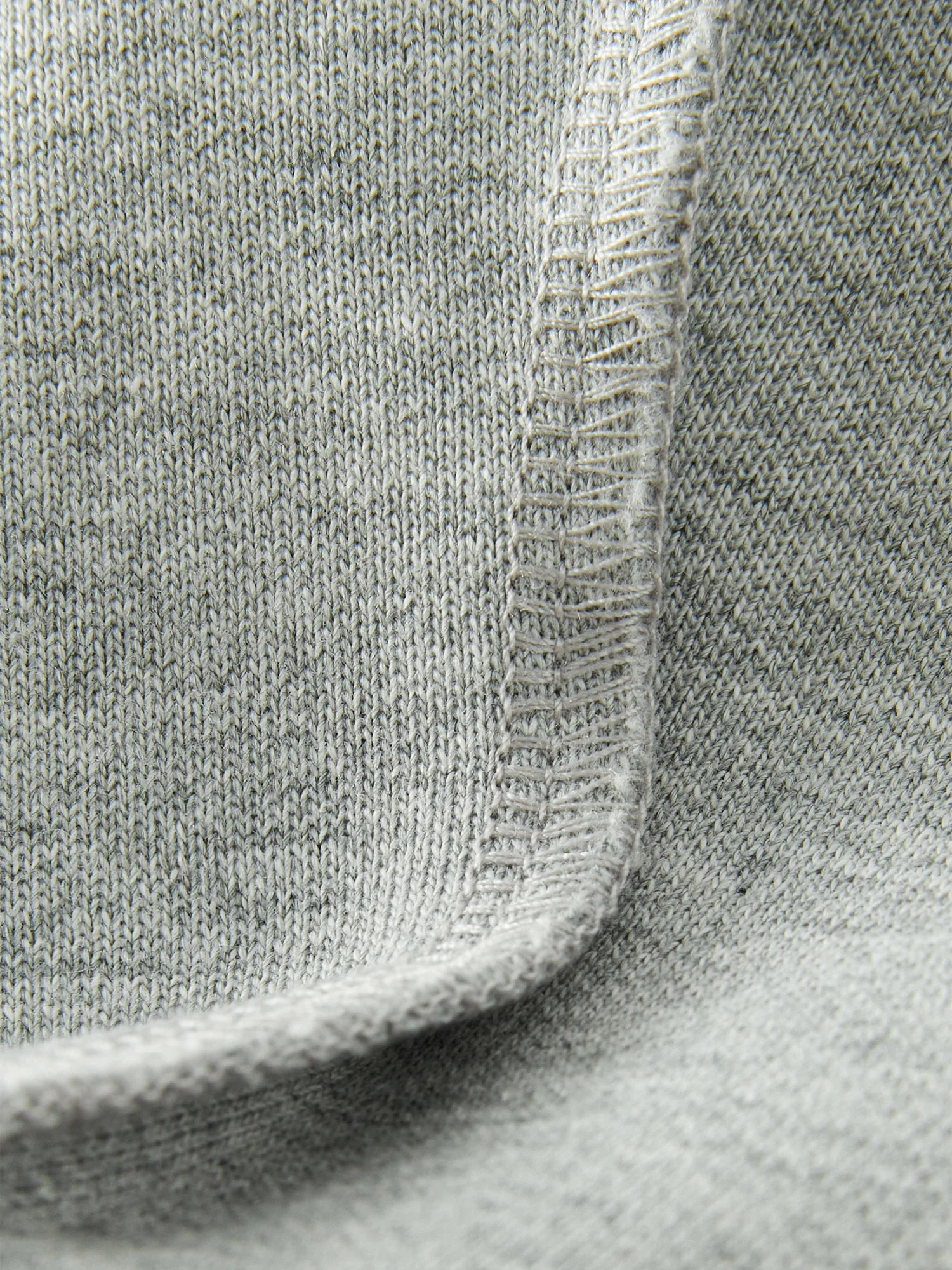 FSLE Grey Hoodless Round Neck Sweatshirt for Women 2025 Spring New Design All-match Casual Loose Top Chic Outfits 25FS11112