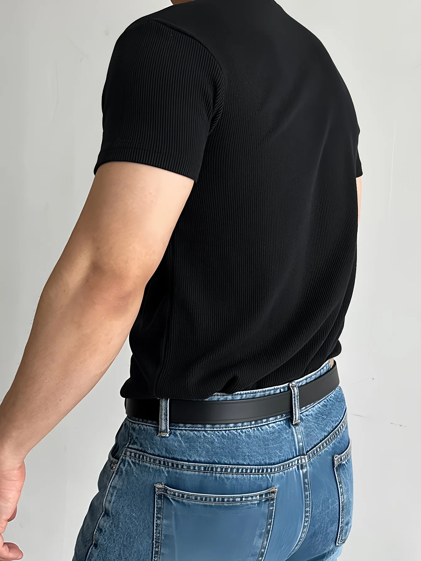 2025 Summer Men's Ribbed Mock Neck T-Shirt Slim Fit Muscle Short Sleeve Breathable Stretchy Casual Fitness Gym Tops