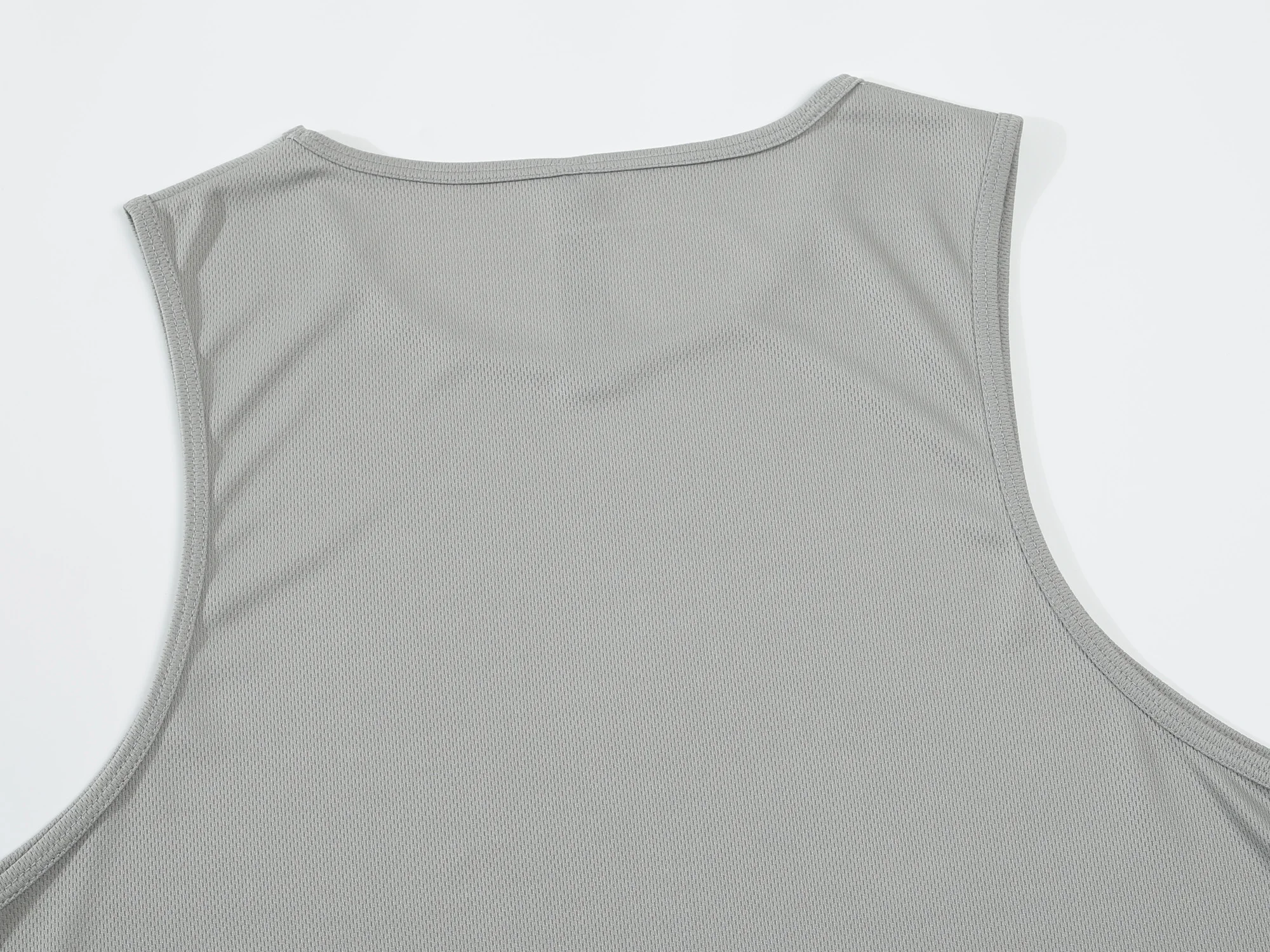 Summer Fitness Sports Tank Top Men's Breathable Loose Fit Training Sleeveless T-shirt Quick Drying vest Anime ZT Clothing