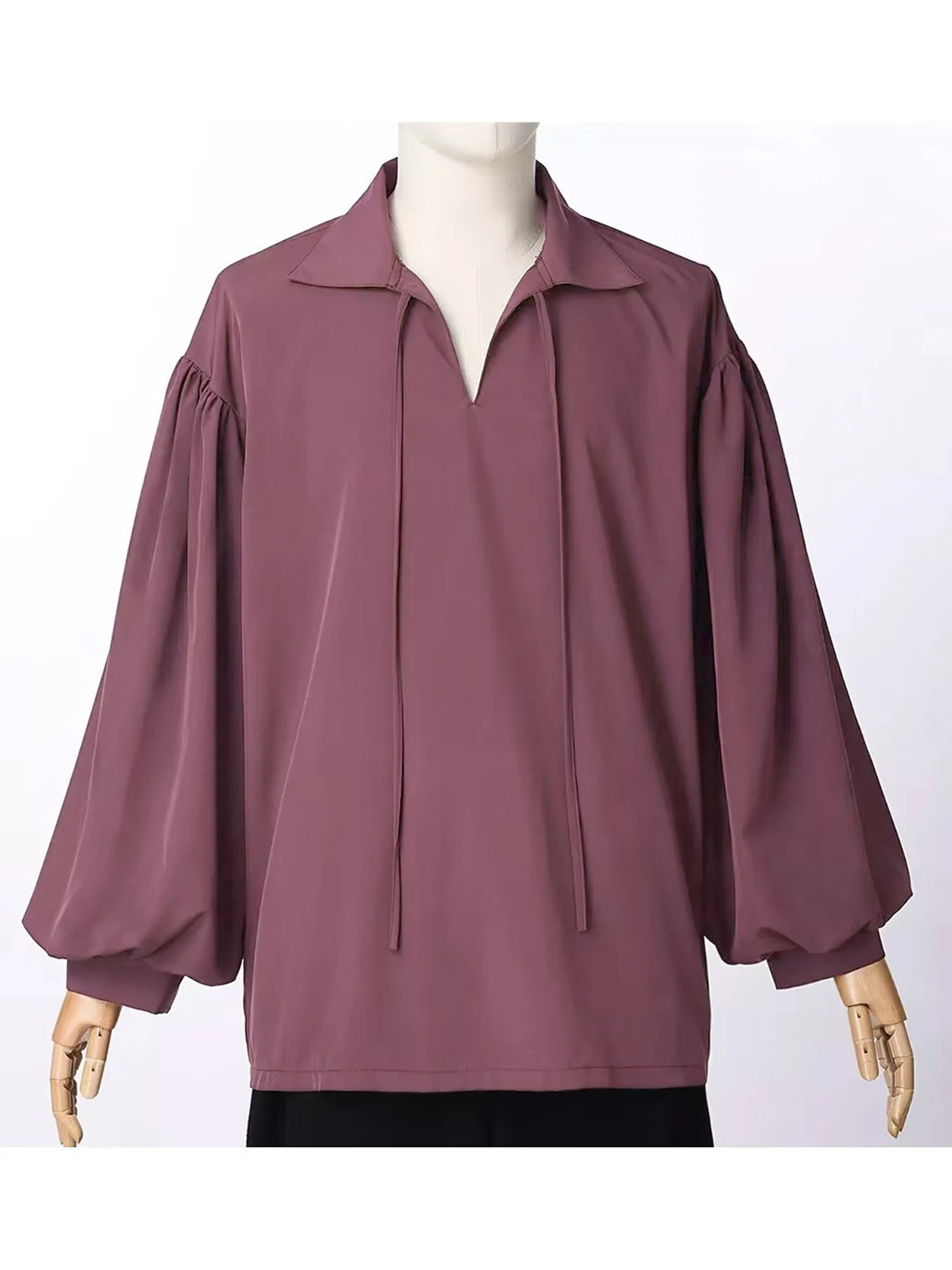Vintage-Style V-Neck Shirt for Men, Suitable for Pirates, Halloween, Or Vampire Costumes