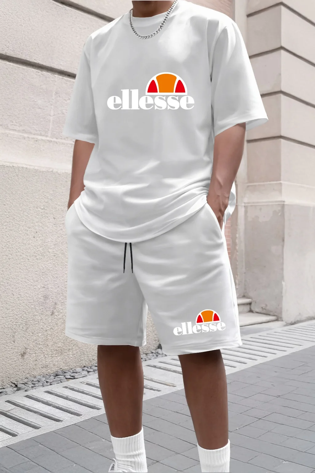 2026 Summer New Men Casual Crew Neck Short Sleeve T-Shirt Shorts 2 Piece Set Simple Style Outdoor Fashion Sport Outfit