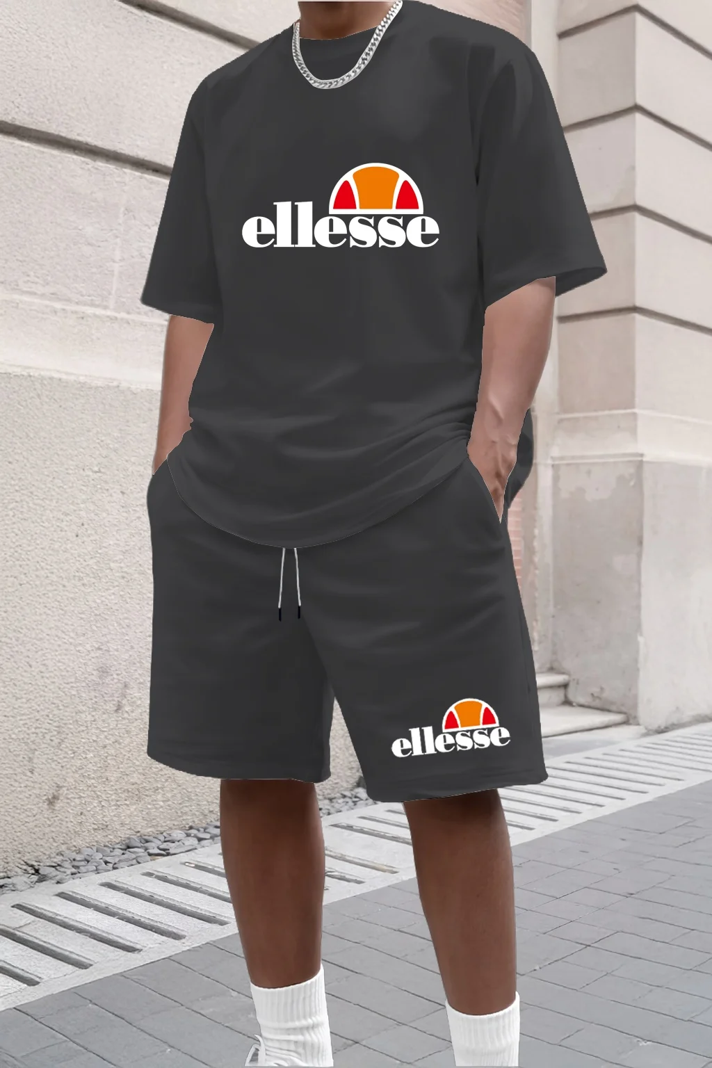 2026 Summer New Men Casual Crew Neck Short Sleeve T-Shirt Shorts 2 Piece Set Simple Style Outdoor Fashion Sport Outfit