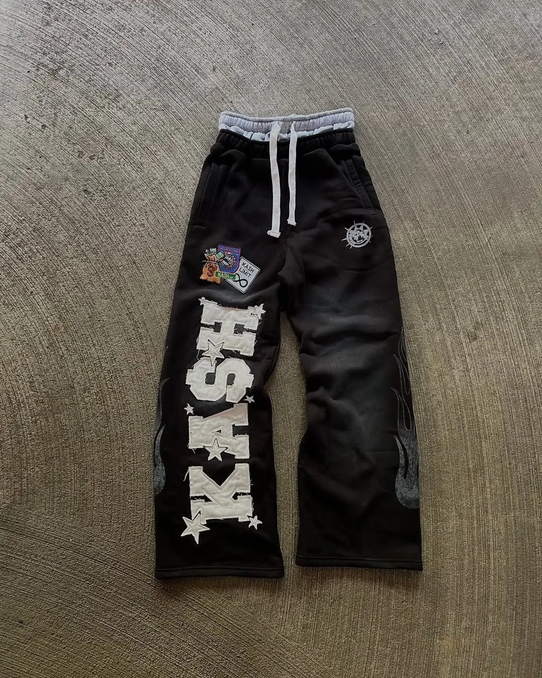 Y2K Streetwear Wide Leg Long Pants Retro Star Letter Graphic Badge Print Sweatpants Elastic Waist Drawstring Trousers Unisex
