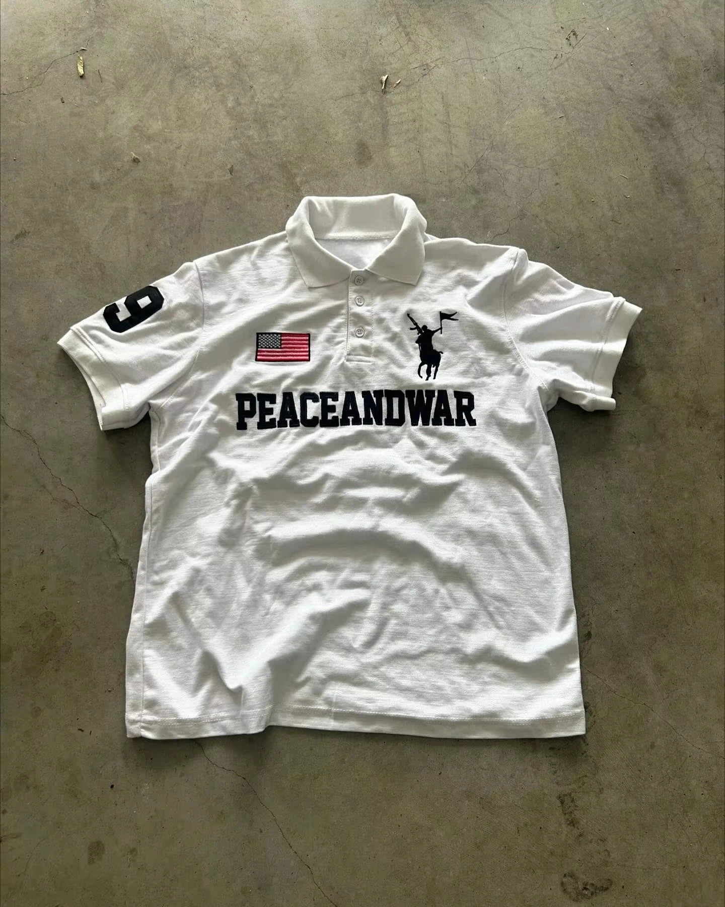 Hip Hop Men Clothing Peace Flag America Retro Polo Shirt Y2k Streetwaer Letter Embroidery Lapel Shirt Casual Short Sleeve Jersey