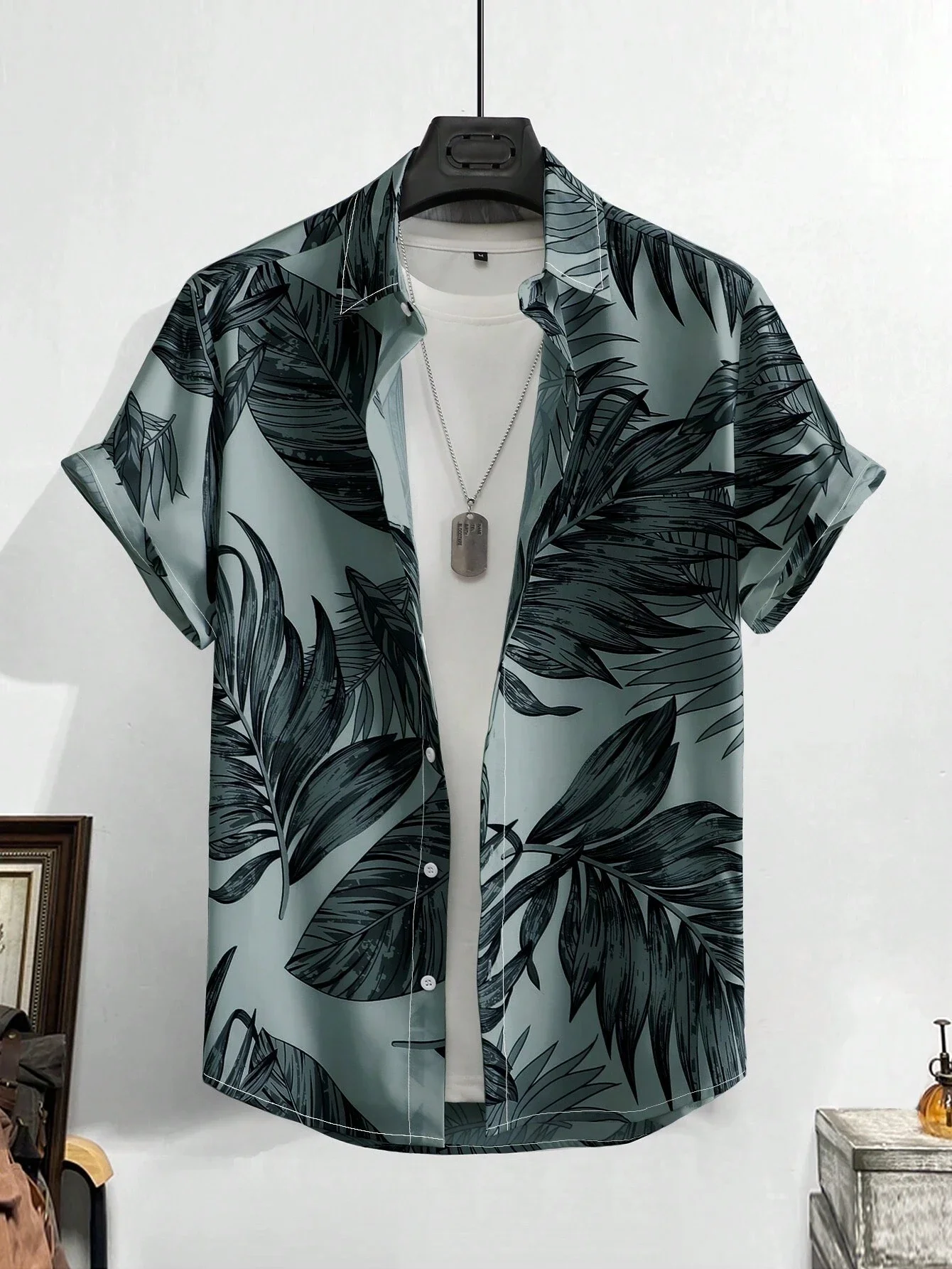 Summer 2026 Hawaiian Men's Fashionable Printed Beach Vintage Fun Casual Quick Drying Shirt