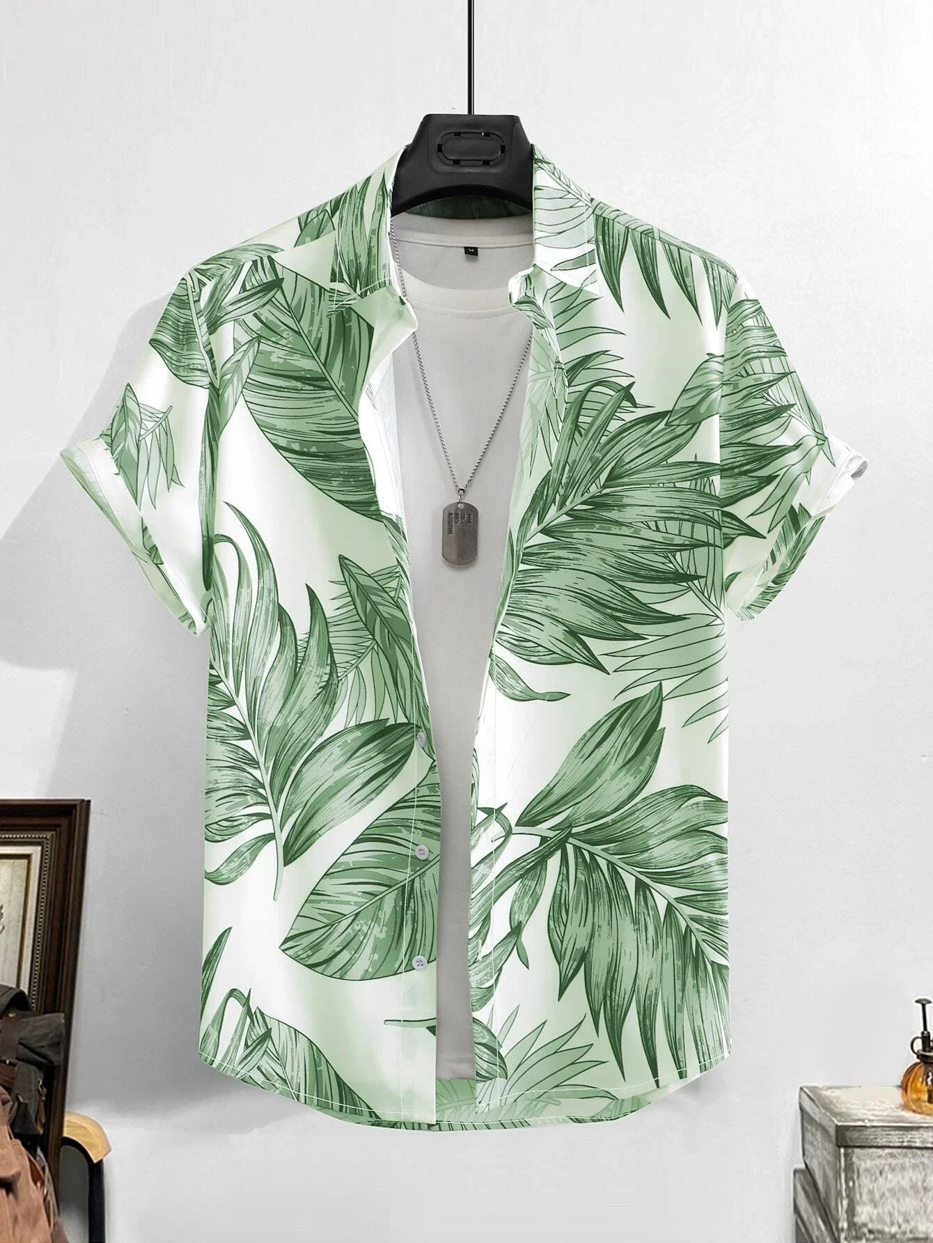 Summer 2026 Hawaiian Men's Fashionable Printed Beach Vintage Fun Casual Quick Drying Shirt