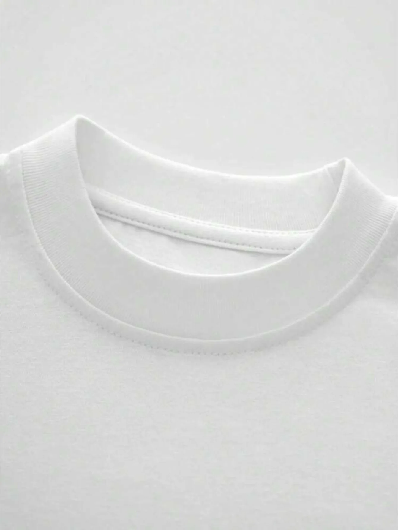 Summer New Style American Streetwear Loose Men T-shirt 100% Pure Cotton Soft and Breathable Material Suitable for Daily Wear