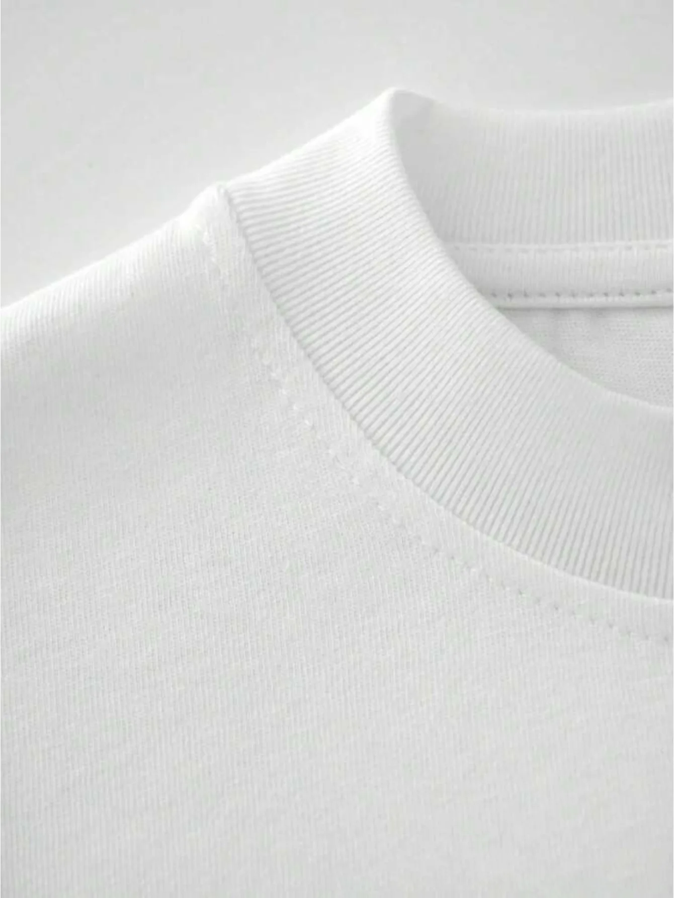 Summer New Style American Streetwear Loose Men T-shirt 100% Pure Cotton Soft and Breathable Material Suitable for Daily Wear