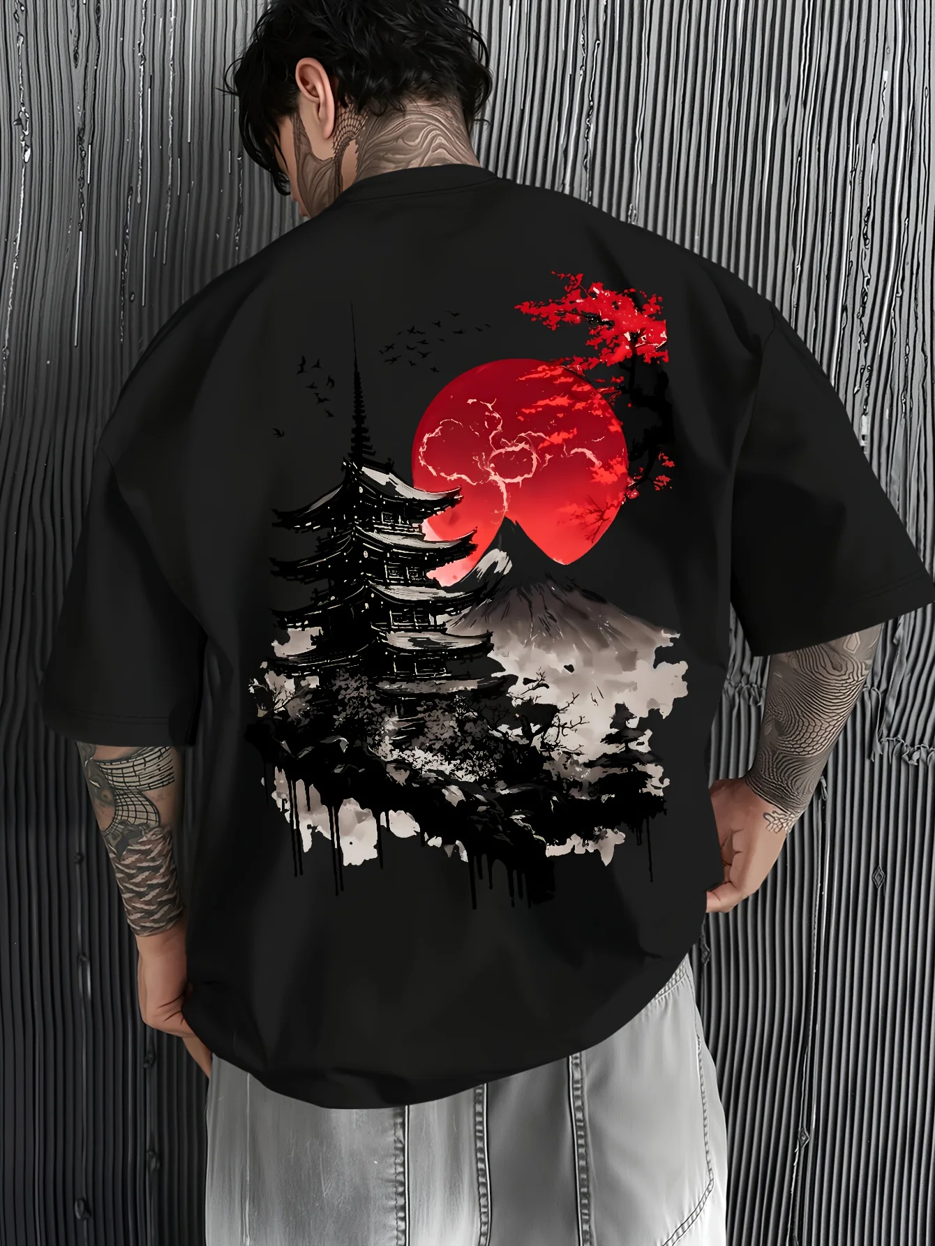 Men Summer Short-sleeved Casual T-shirt with Comfortable Breathable Soft Fabric Featuring A Street Style Retro Minimalist Design
