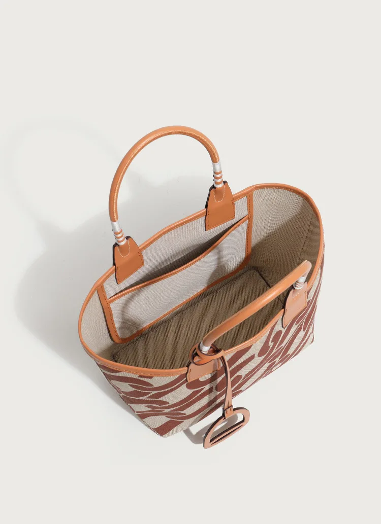 Elegant Vintage Designer Diaper Bag For Women Unique Minimalist Crossbody Handbag Luxury Brand Leather Tote For Daily Commute
