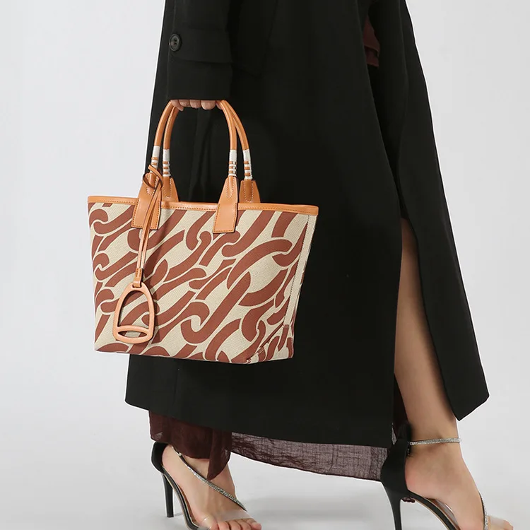 Elegant Vintage Designer Diaper Bag For Women Unique Minimalist Crossbody Handbag Luxury Brand Leather Tote For Daily Commute