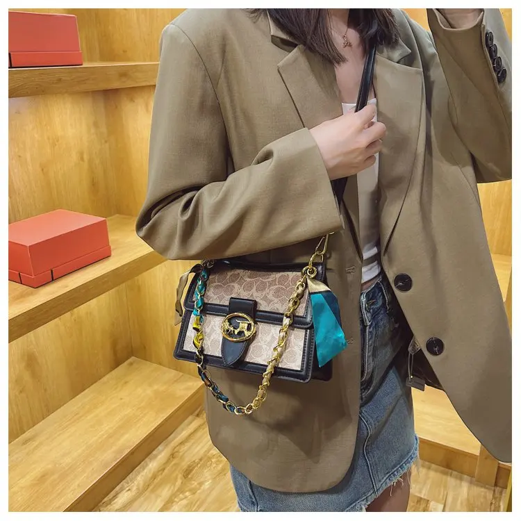 Classic Luxury Diaper Bags Women's Elegant Crossbody Bag Minimalist Designer Shoulder Bag Simple Leather Large Capacity Tote