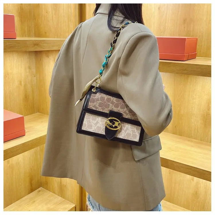 Classic Luxury Diaper Bags Women's Elegant Crossbody Bag Minimalist Designer Shoulder Bag Simple Leather Large Capacity Tote