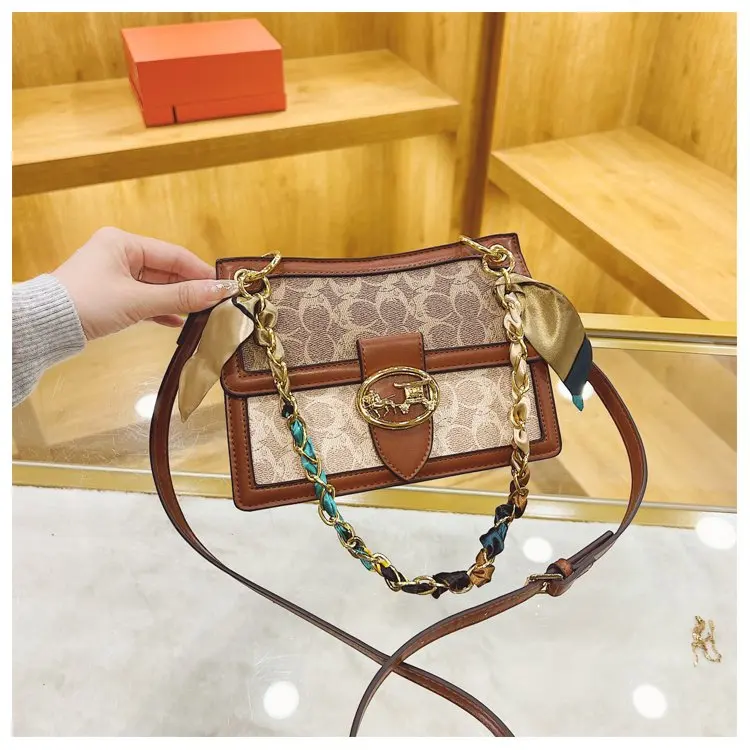 Classic Luxury Diaper Bags Women's Elegant Crossbody Bag Minimalist Designer Shoulder Bag Simple Leather Large Capacity Tote