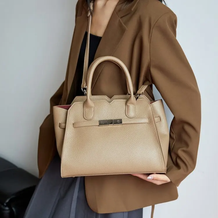 Trendy Design Luxury Shopper Women's Shoulder Bag Classic Designer Paris Large Capacity Diaper Bag Minimalist Elegant Leather