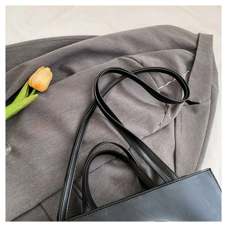 2026 Fashion Elegant Classic Paris Diaper Bag Unique Leisure Business Crossbody Purse for Women Daily Commute Work