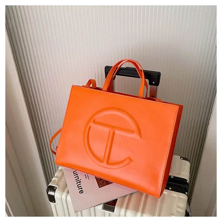 2026 Fashion Elegant Classic Paris Diaper Bag Unique Leisure Business Crossbody Purse for Women Daily Commute Work